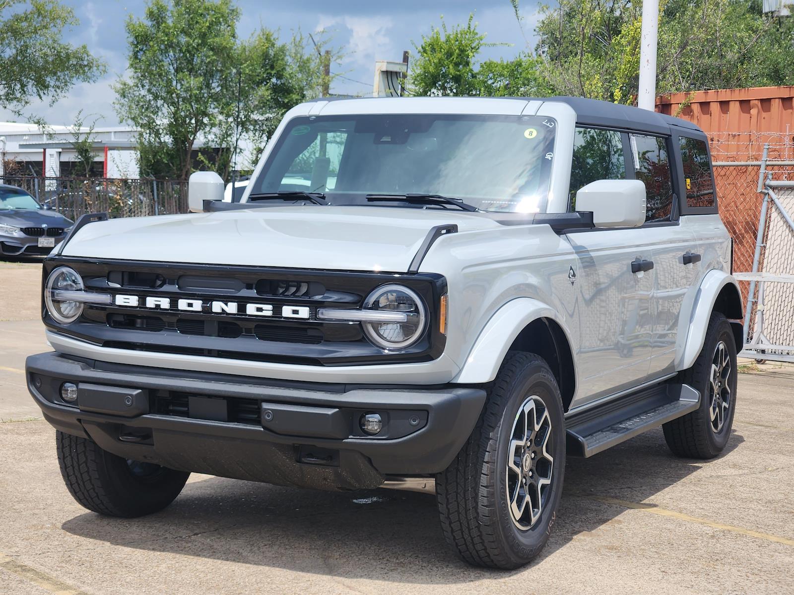New 2026 Ford Bronco - photo 2