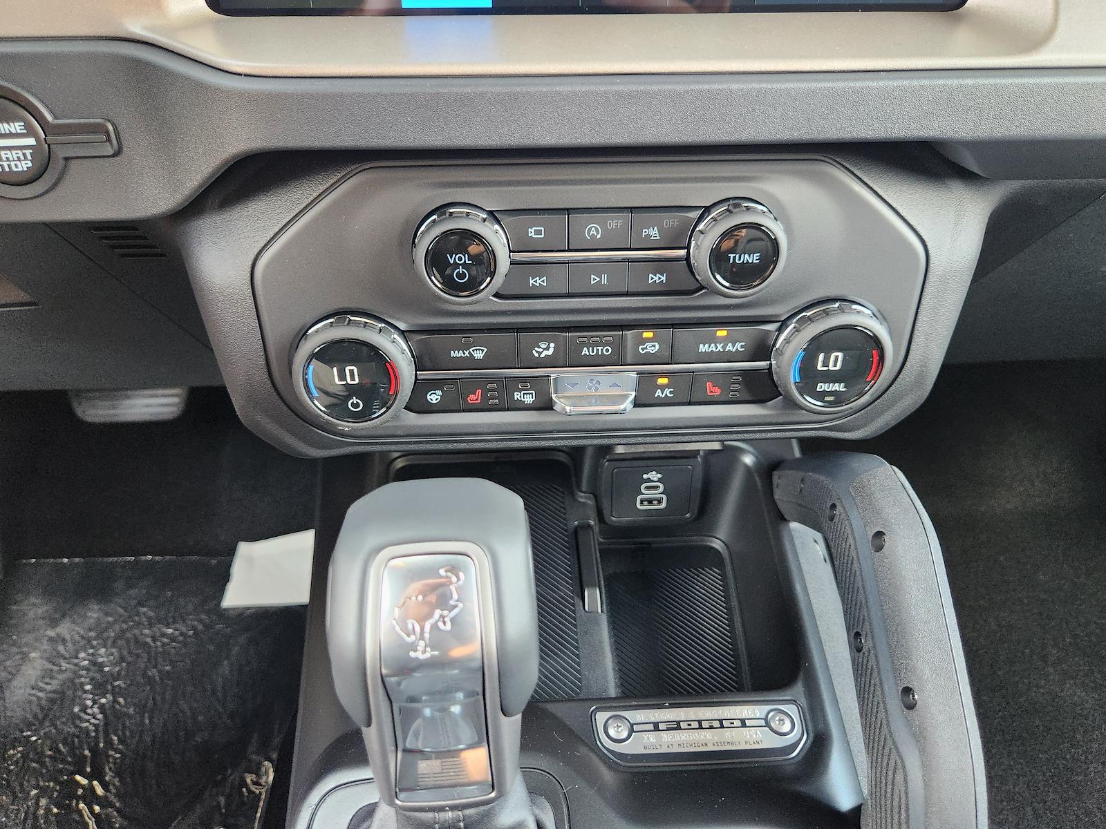 New 2026 Ford Bronco Outer Banks - photo 14