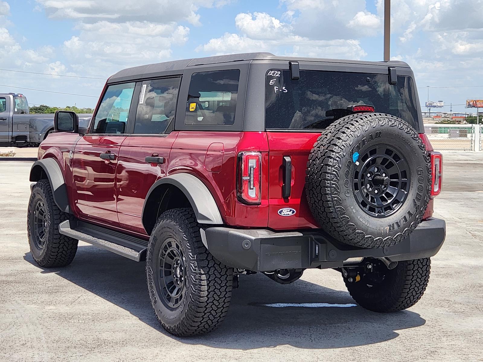 New 2026 Ford Bronco Outer Banks - photo 3