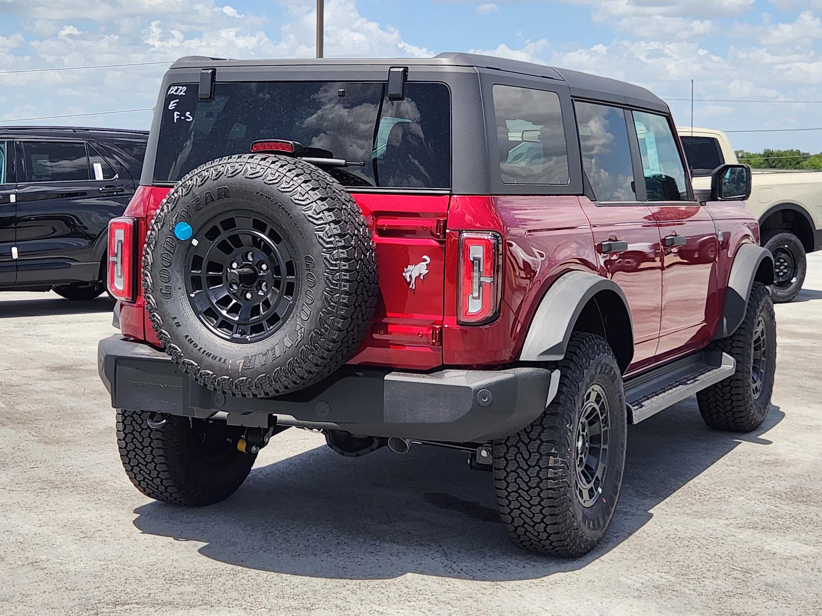 New 2026 Ford Bronco Outer Banks - photo 4