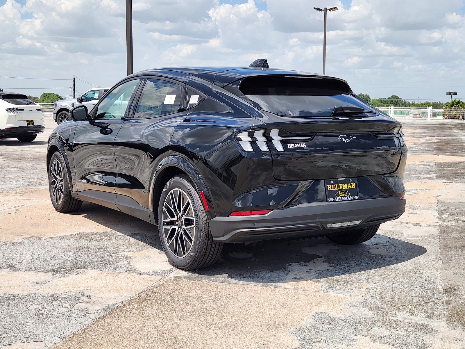 New 2026 Ford Mustang Mach-E - photo 4