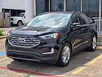 Used 2022 Ford Edge Titanium thumbnail 2