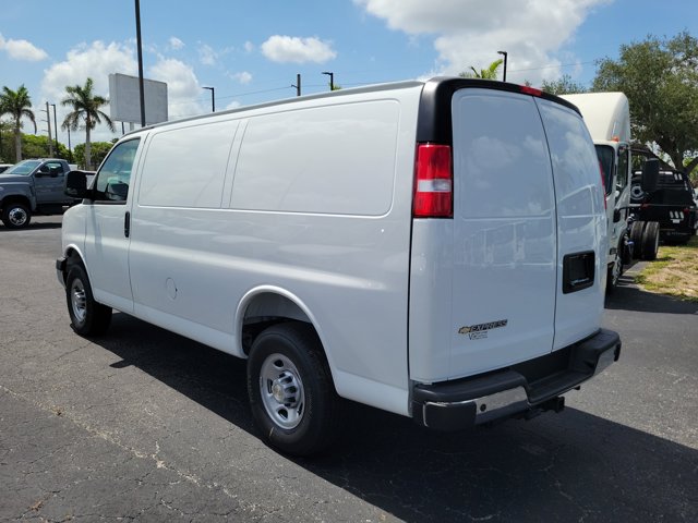 New 2025 Chevrolet Express 2500 Empty Cargo Van - photo 3