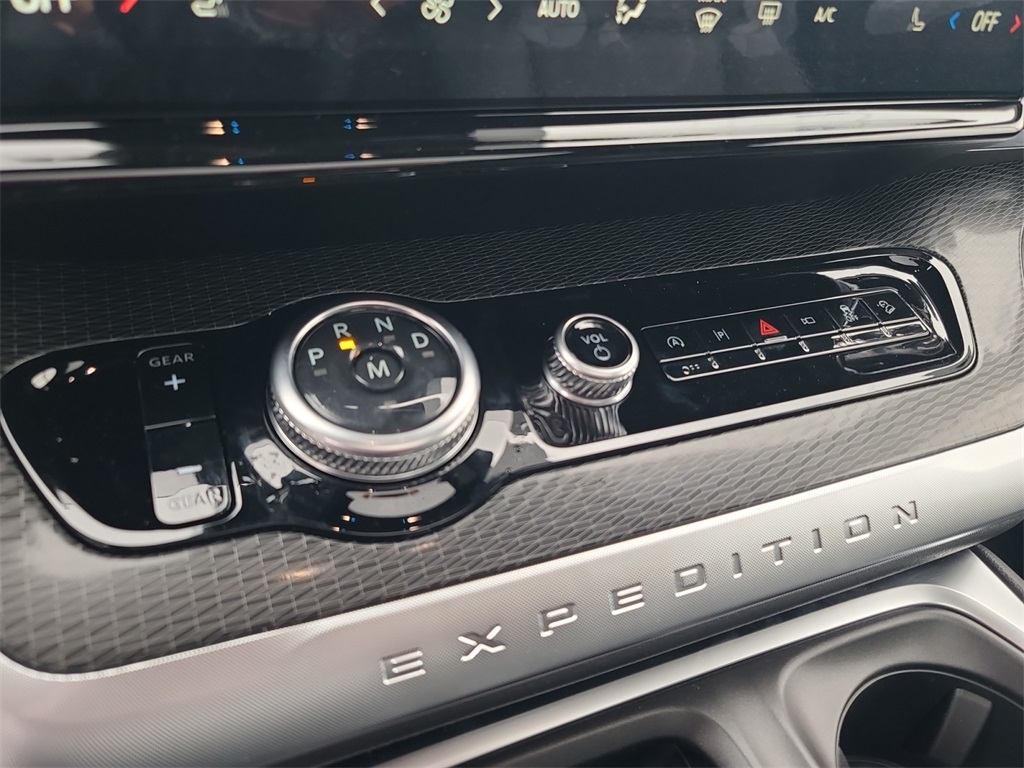 New 2025 Ford Expedition MAX Platinum - photo 24