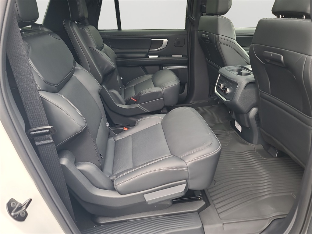 New 2025 Ford Expedition MAX Platinum - photo 8