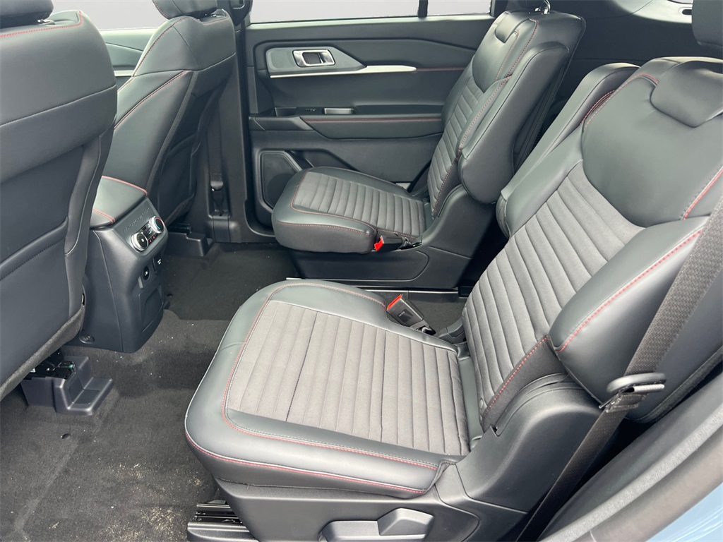 New 2025 Ford Explorer ST-Line - photo 9