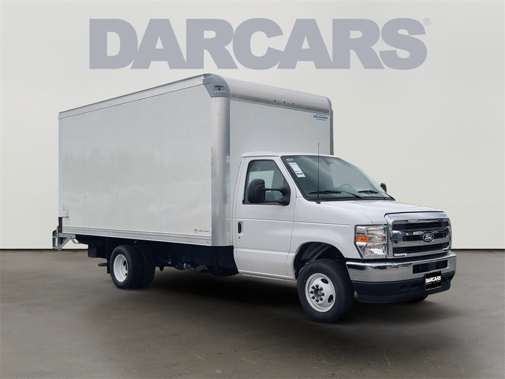 New 1996 Ford E-450 - photo 1