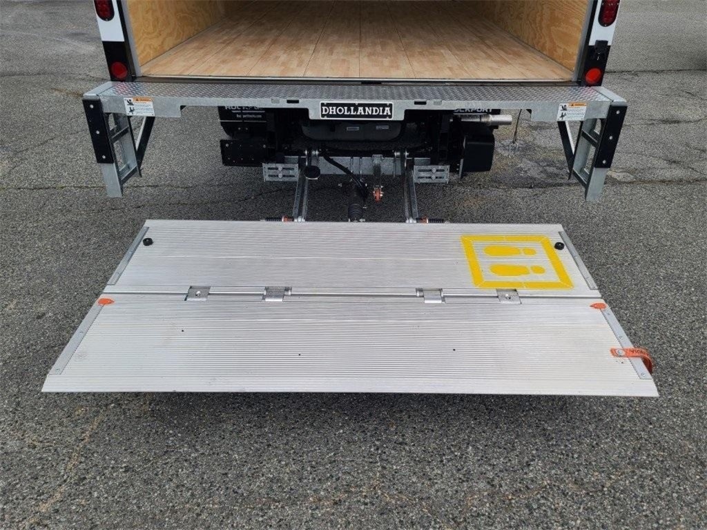 New 1996 Ford E-450 Cutaway - photo 11