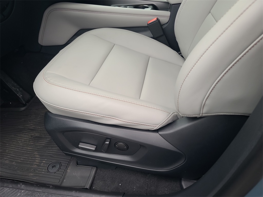 New 2026 Ford Explorer ACTIV - photo 15