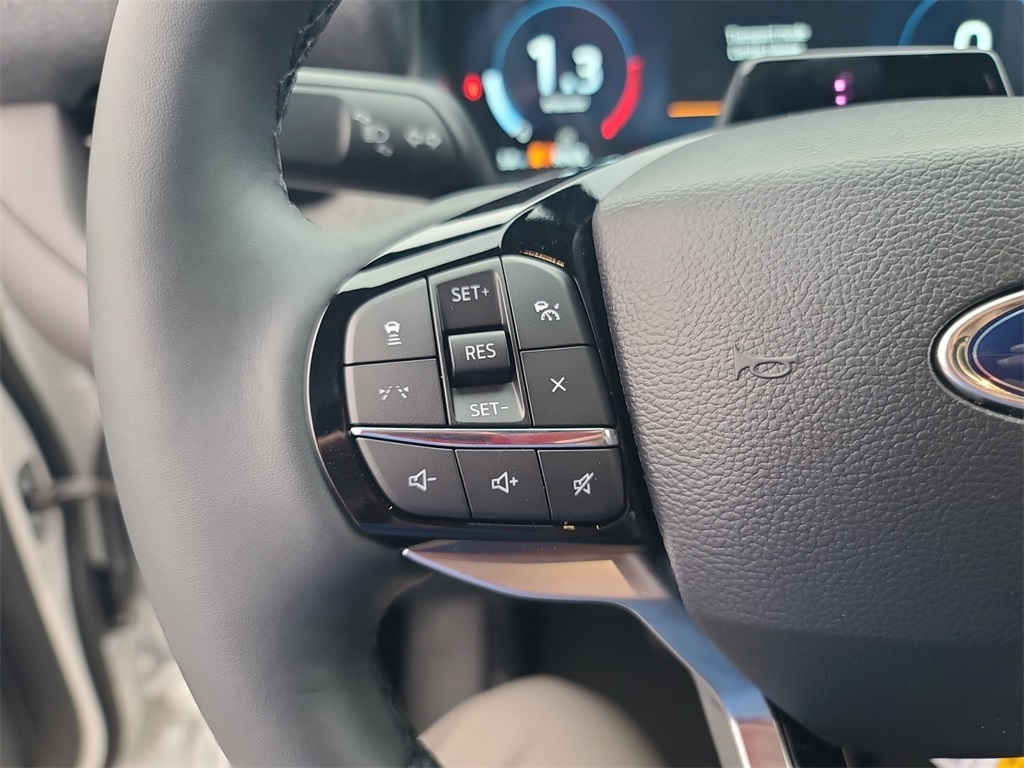 New 2026 Ford Explorer Platinum - photo 18
