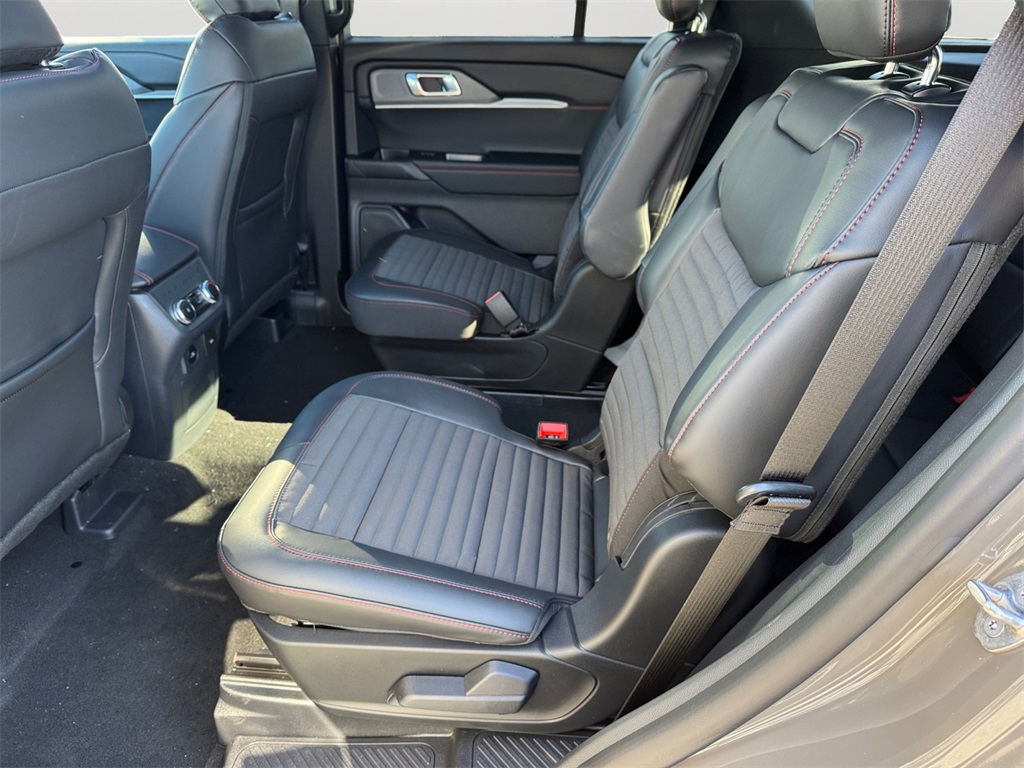 New 2026 Ford Explorer ST-Line - photo 11