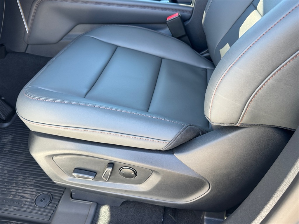 New 2026 Ford Explorer ACTIV - photo 15