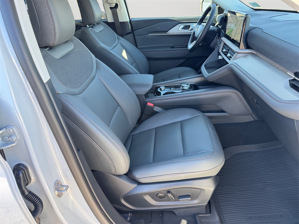 New 2026 Ford Explorer ACTIV - photo 6