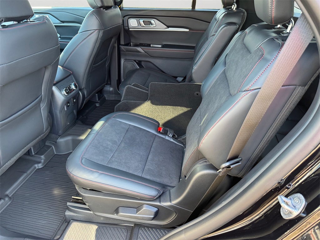 New 2026 Ford Explorer ST - photo 11