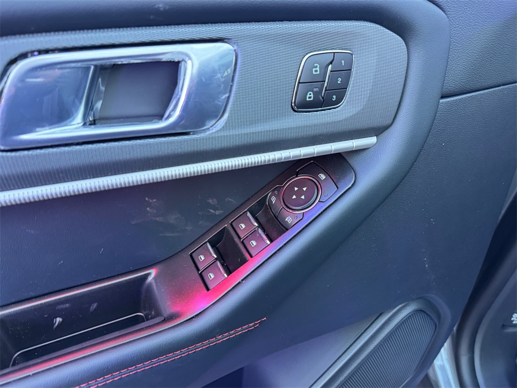 New 2026 Ford Explorer ST-Line - photo 14