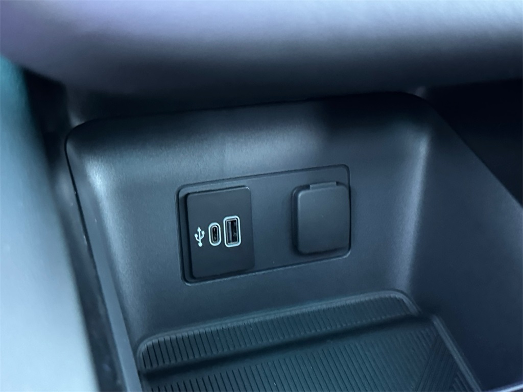 New 2026 Ford Explorer ST-Line - photo 23