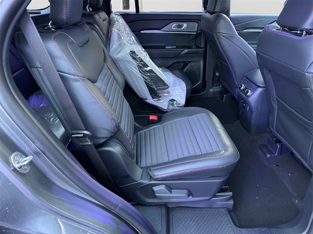 New 2026 Ford Explorer ST-Line - photo 8