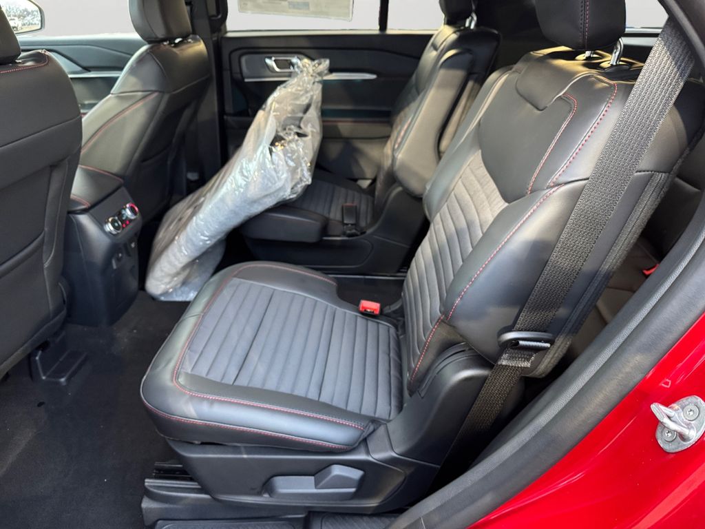 New 2026 Ford Explorer ST-Line - photo 11