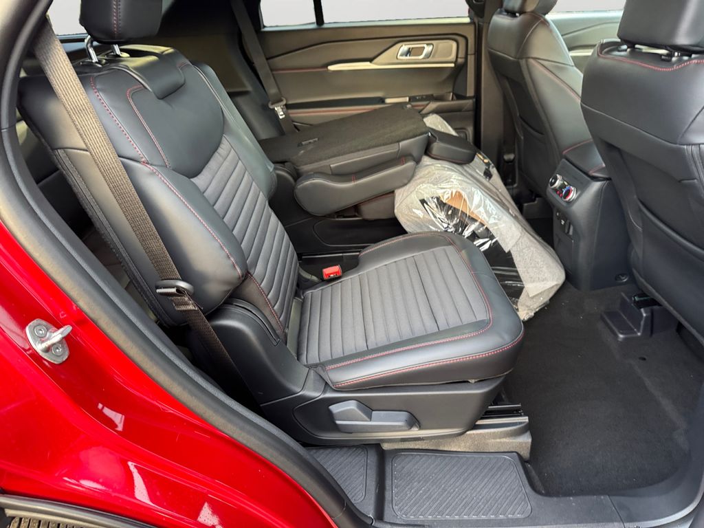 New 2026 Ford Explorer ST-Line - photo 8