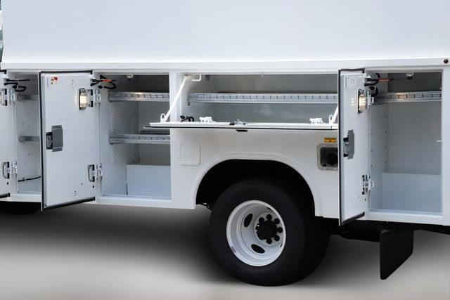 New 2026 Ford E-350 Cutaway - photo 10