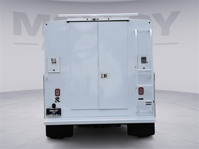 New 2026 Ford E-350 Cutaway - photo 3
