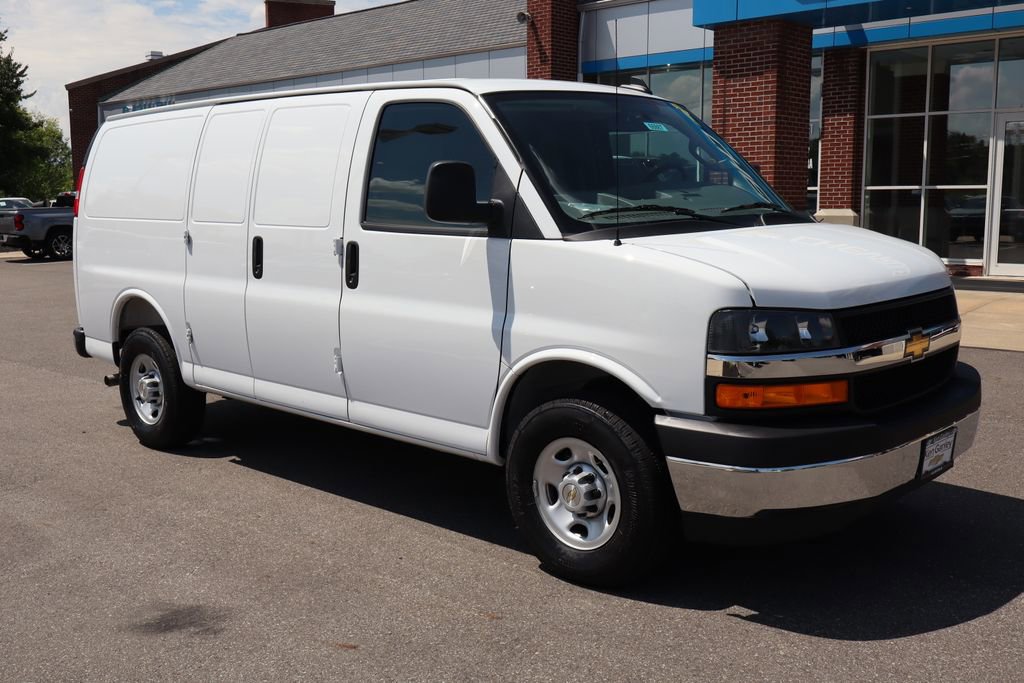 New 2025 Chevrolet Express 2500 - photo 2