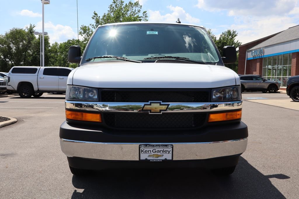 New 2025 Chevrolet Express 2500 Empty Cargo Van - photo 4
