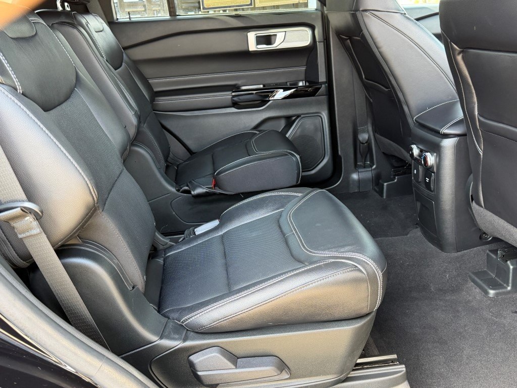 Used 2023 Ford Explorer ST - photo 32