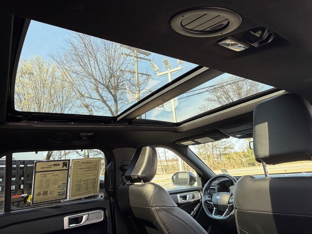 Used 2023 Ford Explorer ST - photo 17