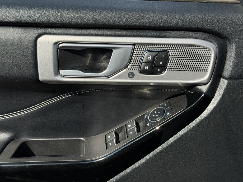 Used 2023 Ford Explorer ST - photo 7