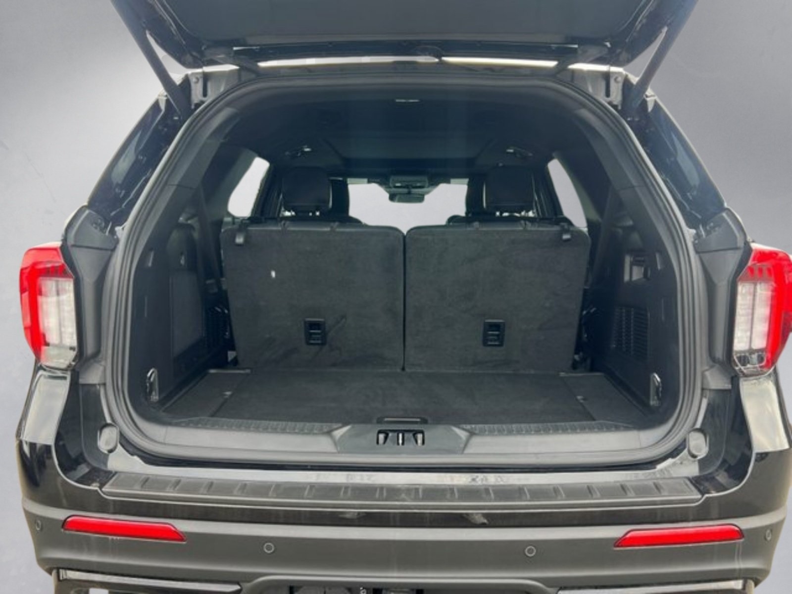 Used 2025 Ford Explorer ST - photo 5