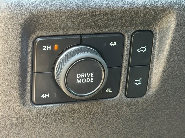 Used 2025 Ford Expedition MAX Platinum - photo 22