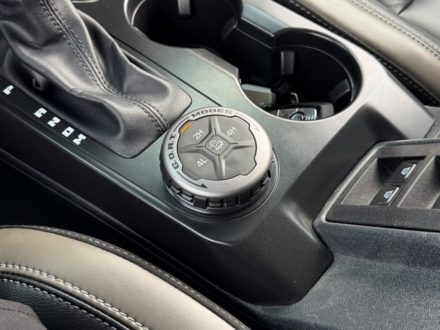 Used 2025 Ford Bronco Outer Banks - photo 35