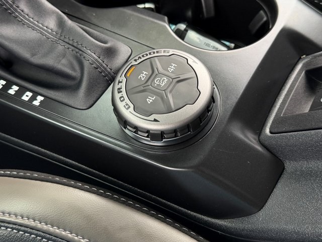 Used 2025 Ford Bronco Outer Banks - photo 36