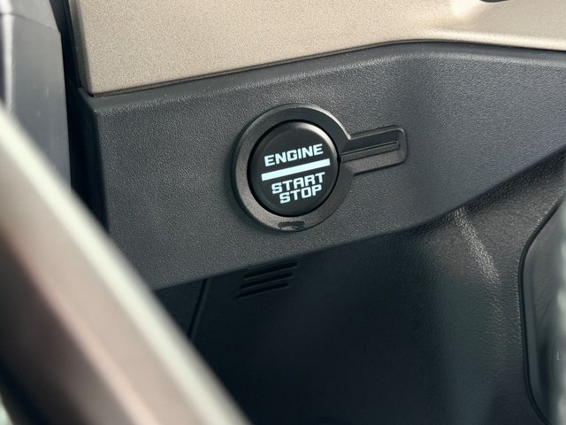 Used 2025 Ford Bronco Outer Banks - photo 38