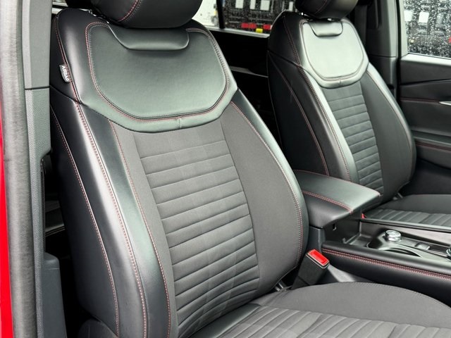 Used 2025 Ford Explorer ST-Line - photo 16