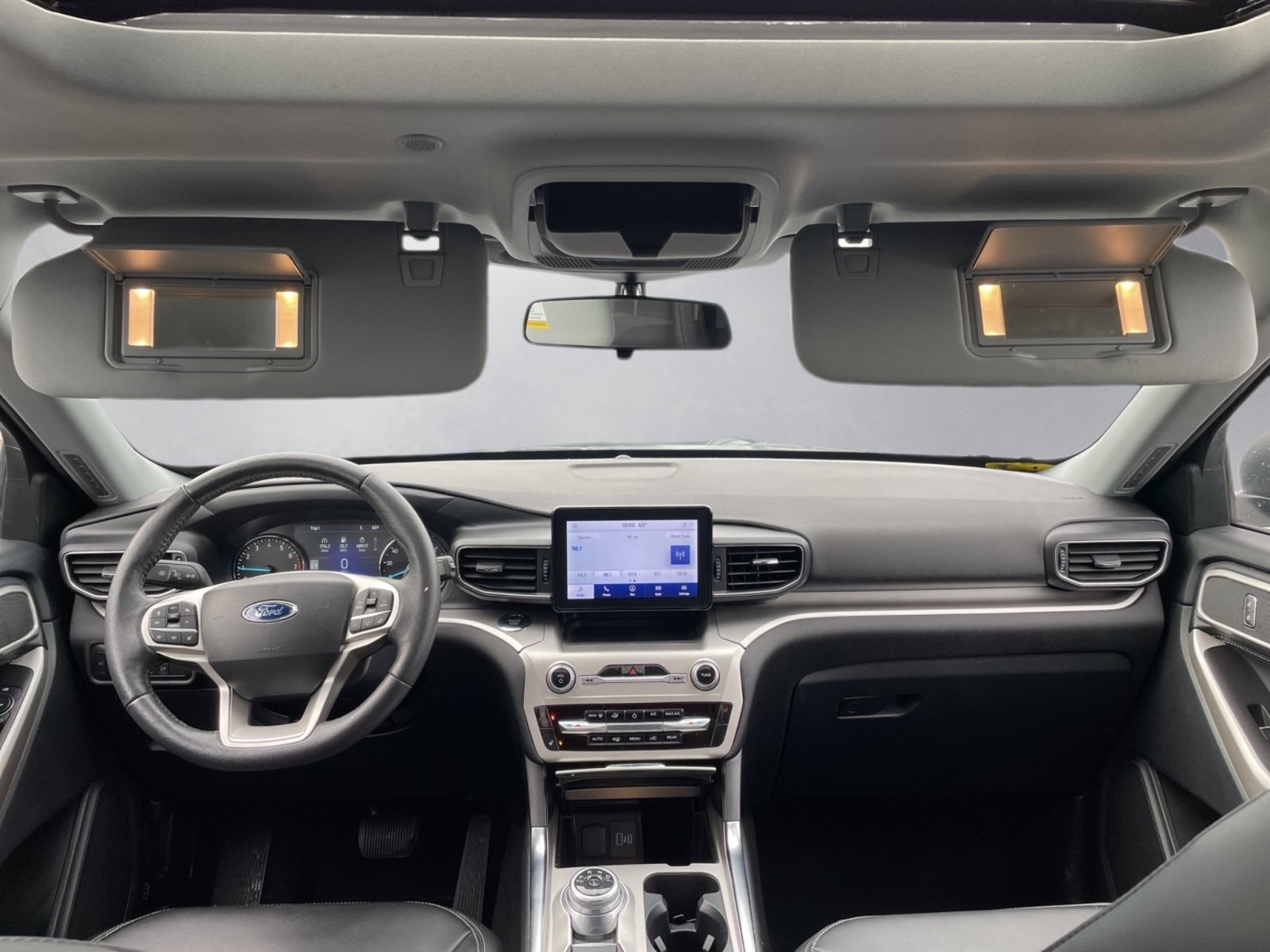 Used 2022 Ford Explorer XLT - photo 3