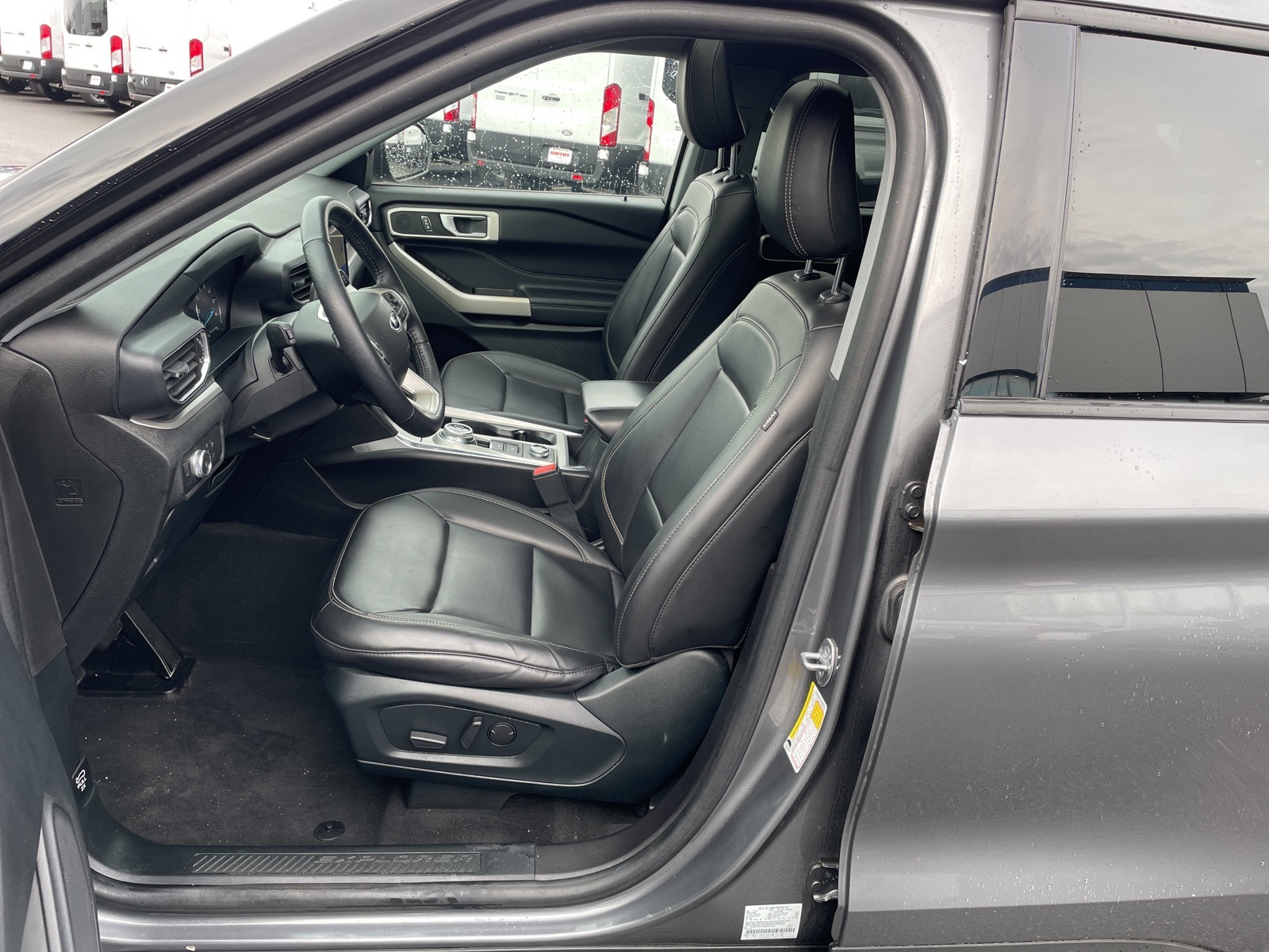 Used 2022 Ford Explorer XLT - photo 8