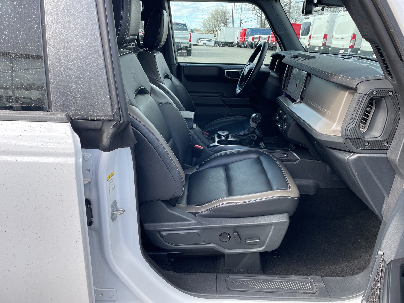 Used 2025 Ford Bronco Outer Banks - photo 11