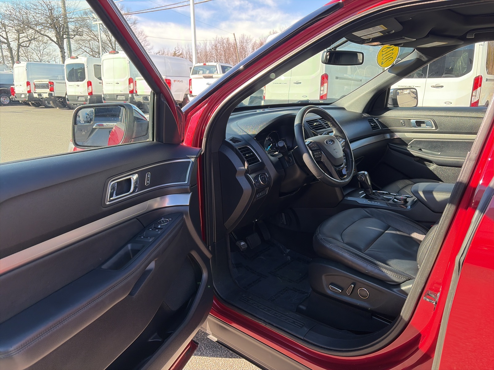 Used 2018 Ford Explorer XLT - photo 28