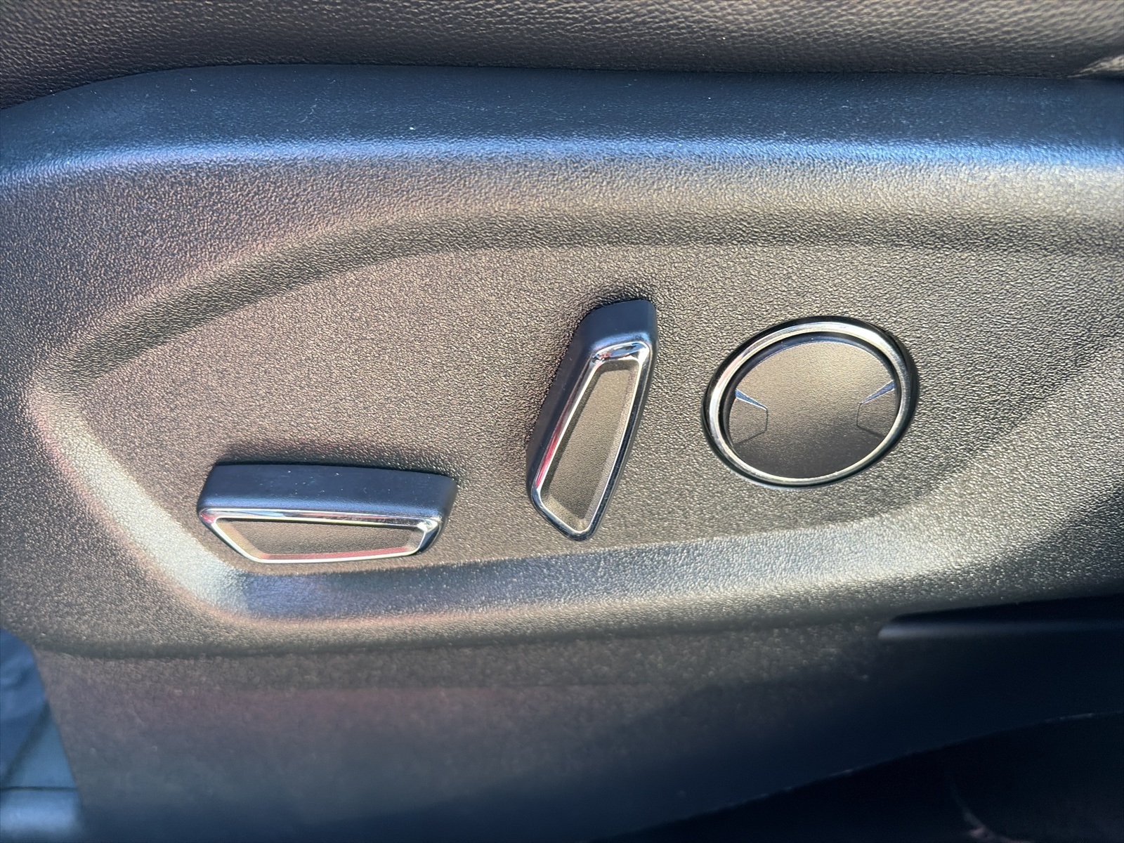 Used 2018 Ford Explorer XLT - photo 29