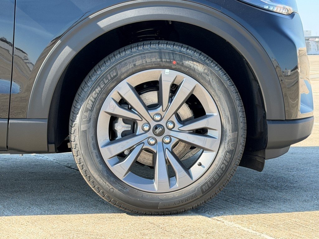 New 2026 Ford Explorer ACTIV - photo 18