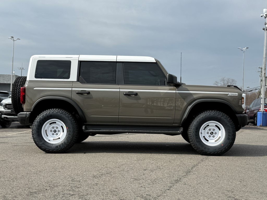 New 2026 Ford Bronco Heritage - photo 4