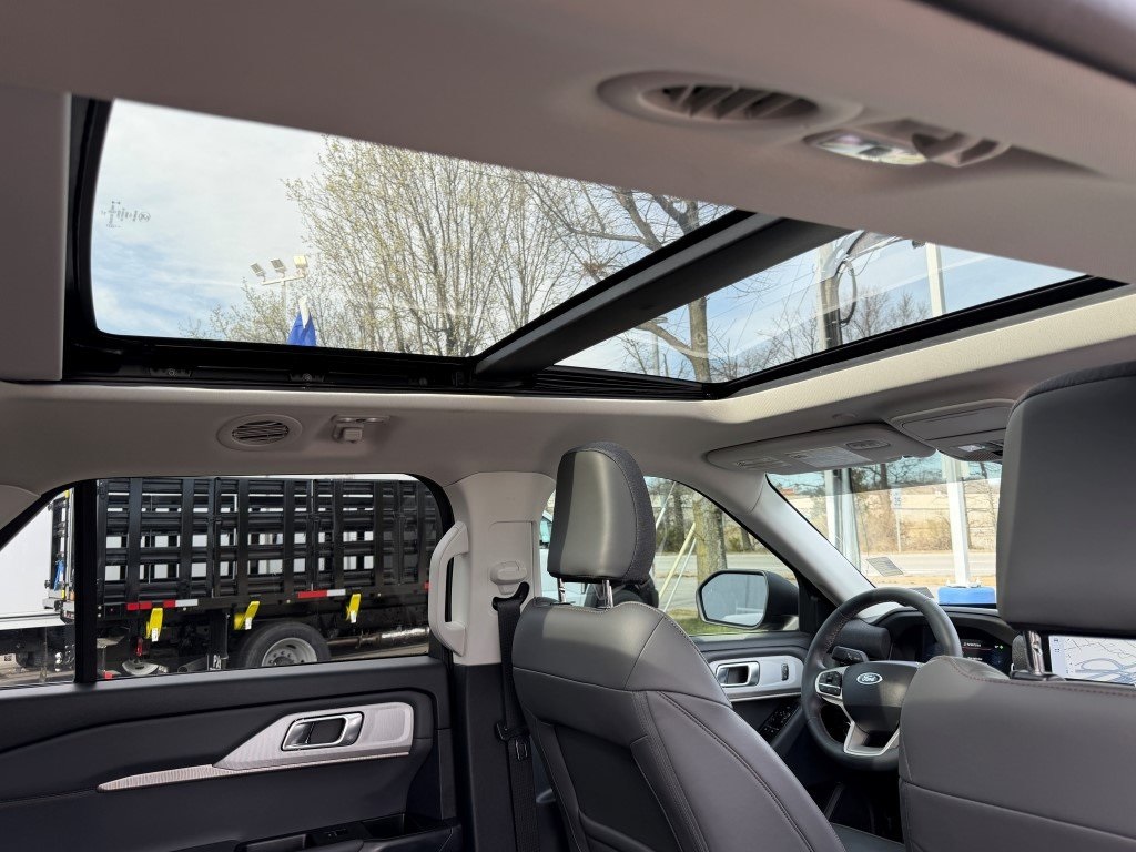 Used 2025 Ford Explorer ACTIV - photo 10