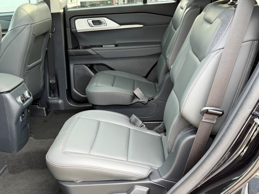 Used 2025 Ford Explorer ACTIV - photo 32