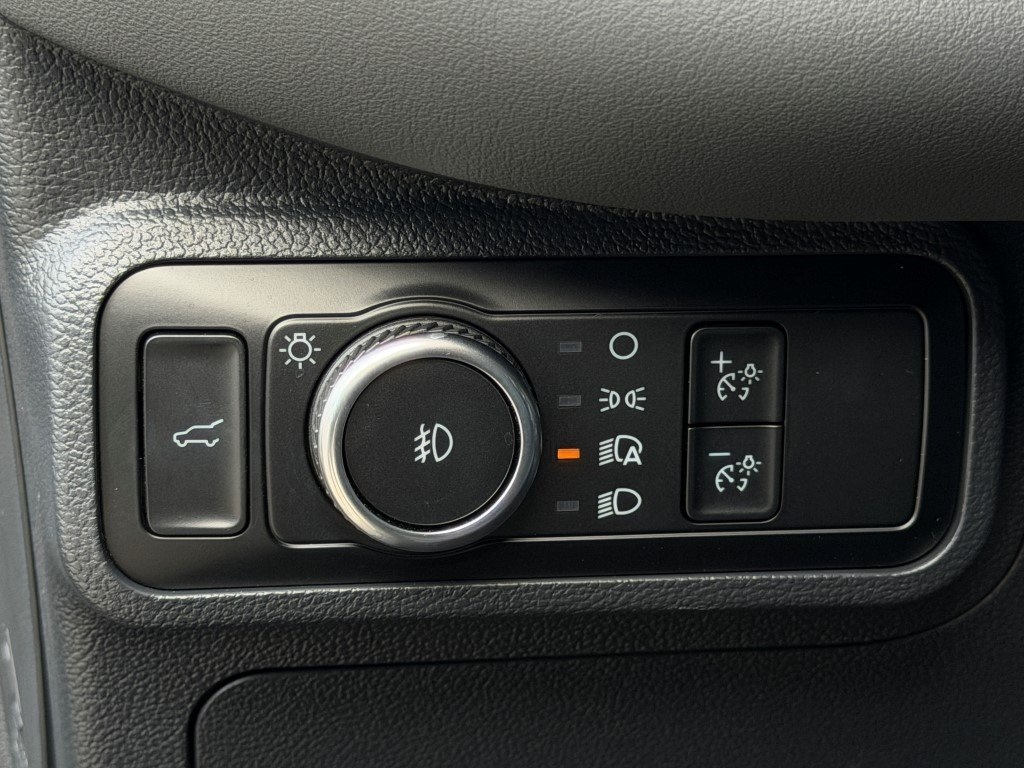 Used 2025 Ford Explorer ACTIV - photo 6