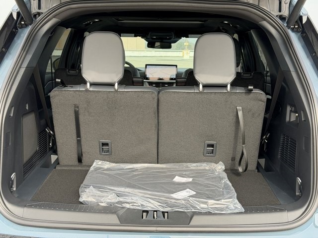 New 2026 Ford Explorer ST-Line - photo 28