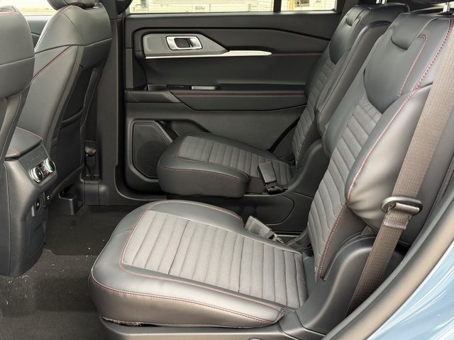 New 2026 Ford Explorer ST-Line - photo 30