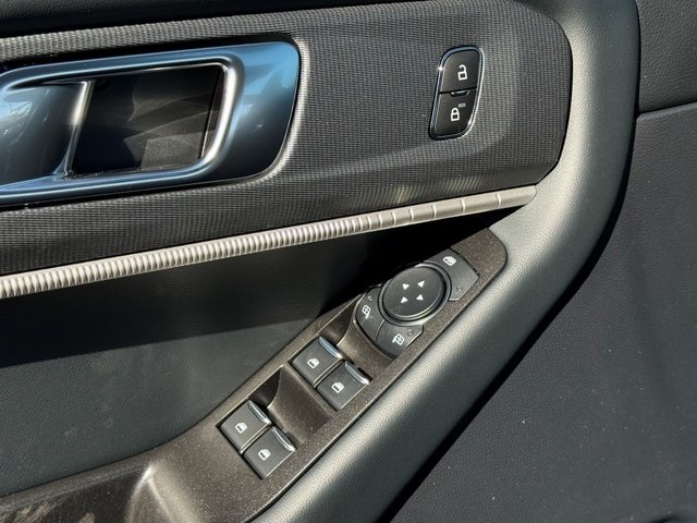 New 2026 Ford Explorer ST-Line - photo 9