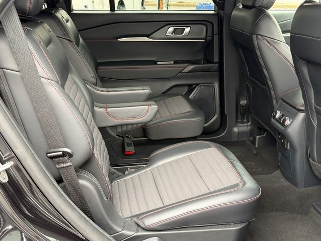 Used 2025 Ford Explorer ST-Line - photo 20